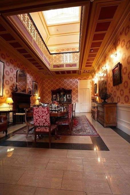 Toftcombs Mansion House Villa Biggar Exteriör bild
